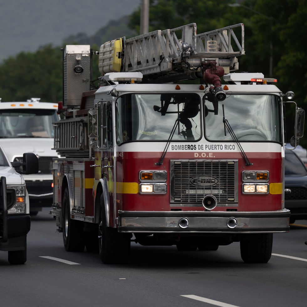 El incendio ya fue extinguido por los bomberos y prontamente iniciaría el proceso de investigación para determinar qué ocurrió exactamente.