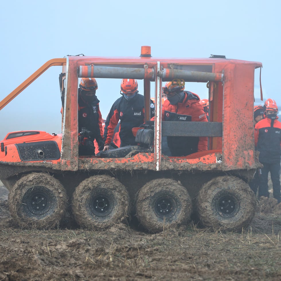 La delegación libia estaba regresando a Trípoli, la capital de Libia, después de mantener conversaciones en Ankara destinadas a impulsar la cooperación militar entre los dos países.