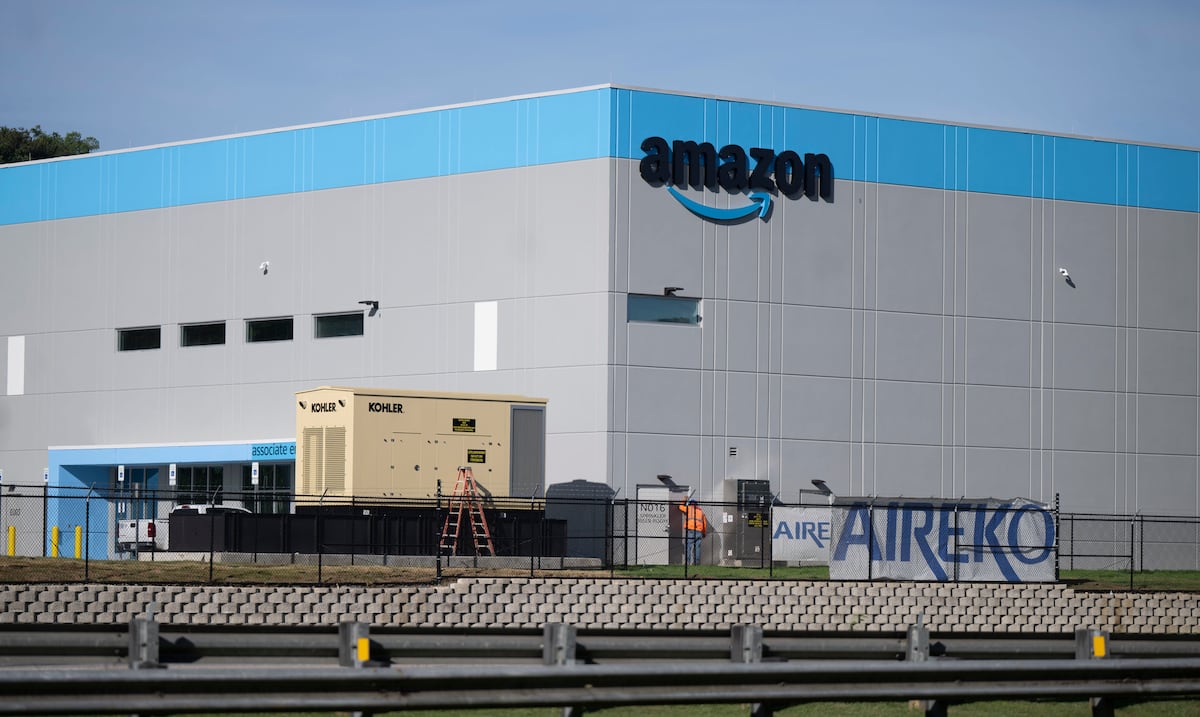 Amazon waits for use permit to begin official operations in Dorado facility