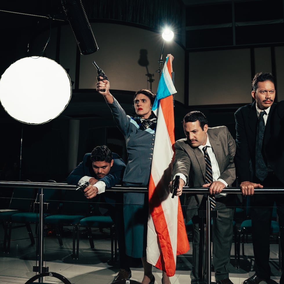 Escena del filme “Entre el grito y la celda: Una historia sobre Lolita Lebrón”, que recrea el ataque a tiros en el Congreso, en marzo de 1954