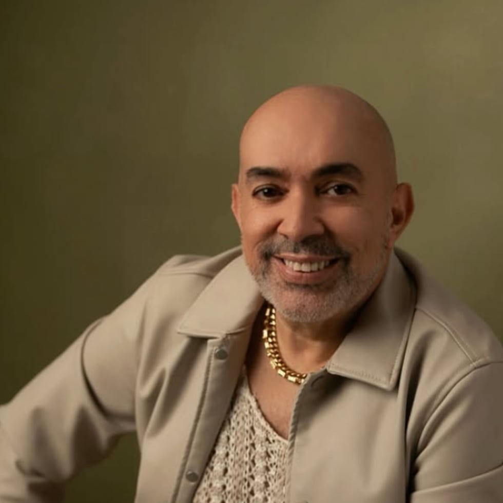 El Tío de las Reinas ganó el premio Best Missologo 2025 en el evento Puerto Rico Fashion Awards 2025.