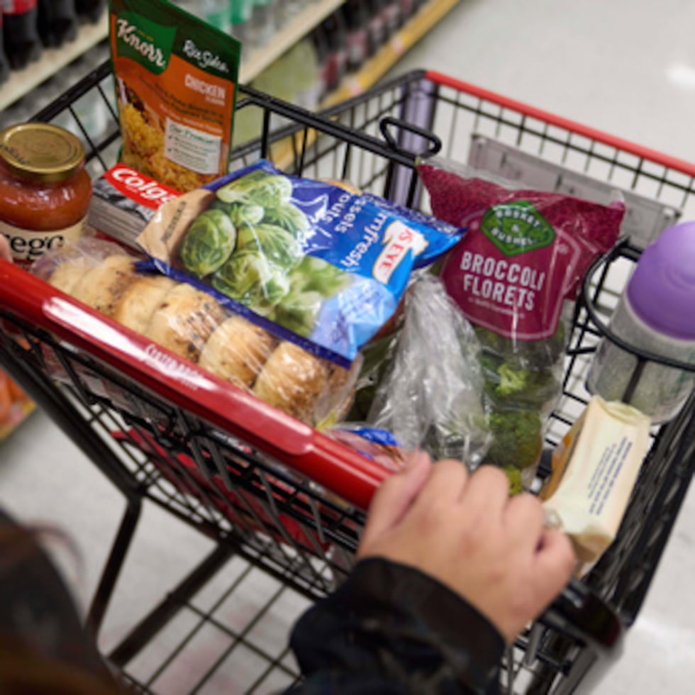 Si no se resuelve el cierre del gobierno, Estados Unidos tendrá un gran agujero en su red de seguridad, particularmente para el Programa de Asistencia Nutricional Suplementaria, que ayuda a aproximadamente uno de cada ocho estadounidenses a comprar alimentos.