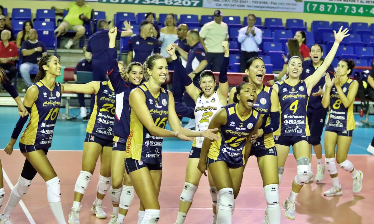 Drama, apagones y victoria: las Cangrejeras avanzan a la final del voleibol femenino