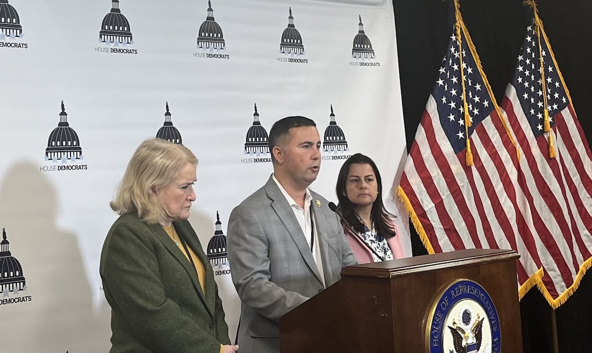 Legislatura de Florida aprueba redistribución electoral que diluiría el voto boricua y desfavorece a Darren Soto