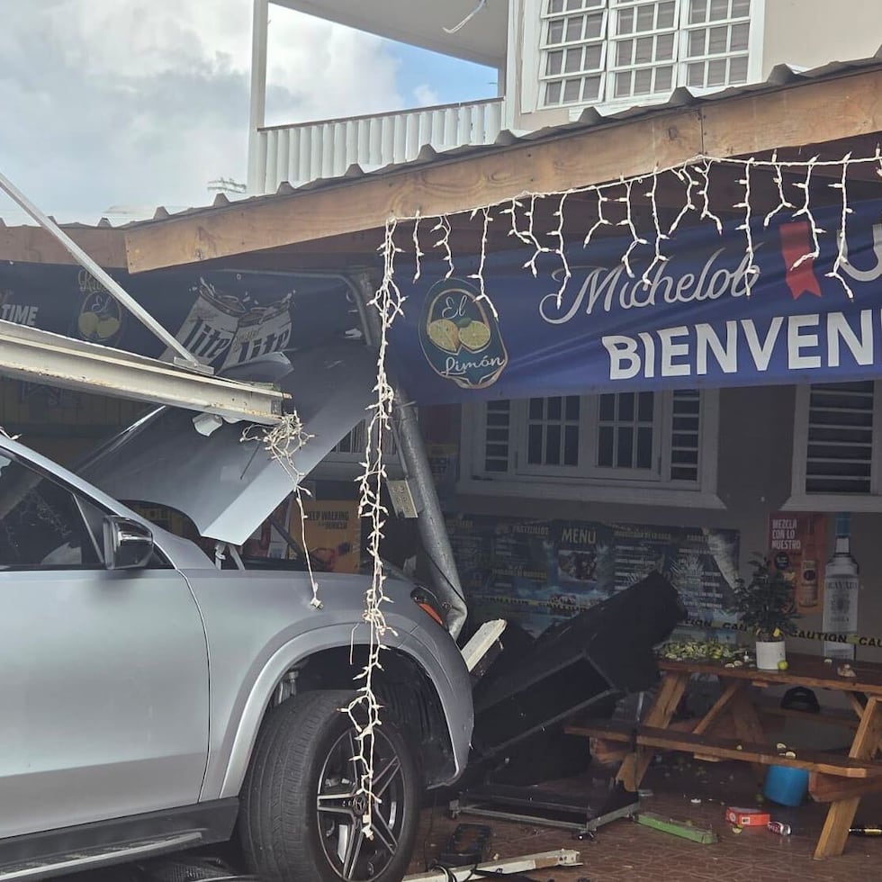 Los hechos fueron reportados a eso de la 1:16 p.m. de ayer, en el negocio El Limón, ubicado en el barrio Punta Santiago, Humacao.