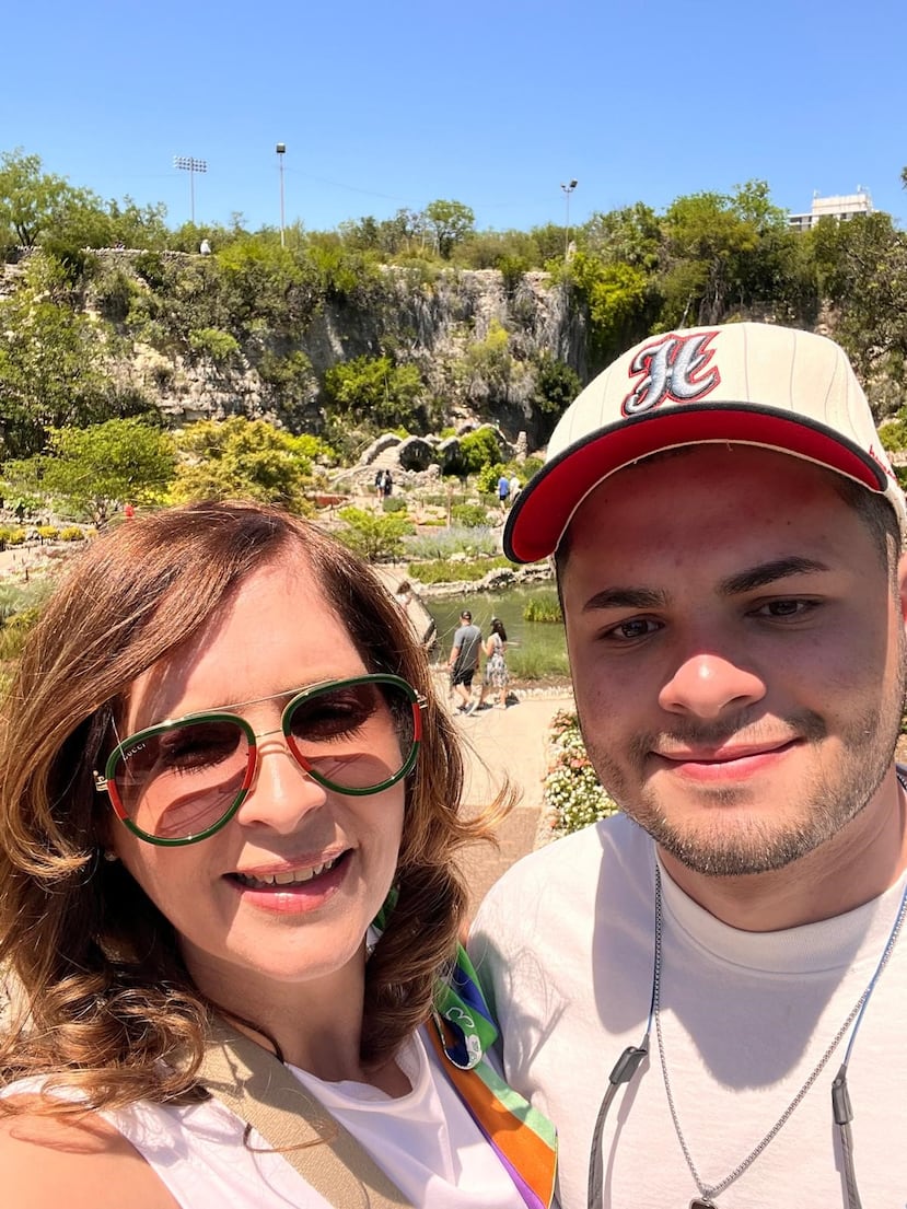 Yamil Nieves, Public Relations Director de DDB Latina Puerto Rico, y José Arnaldo.