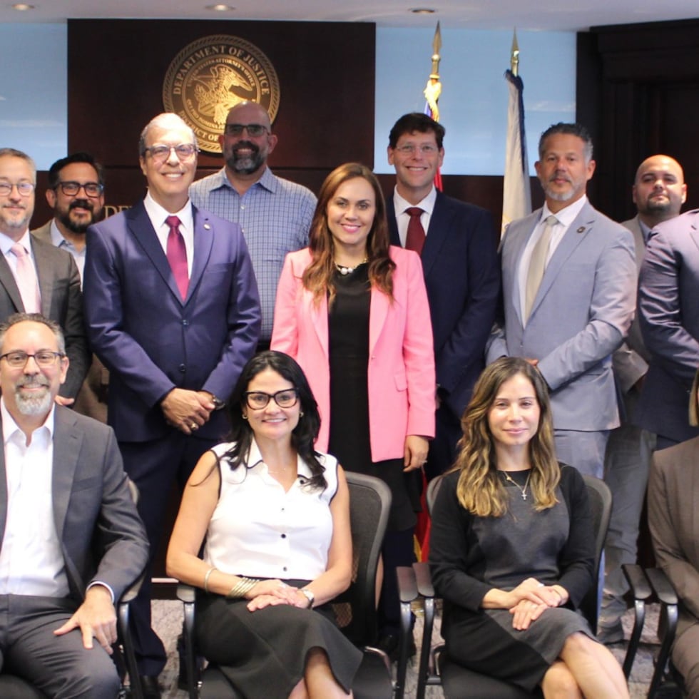 Integrantes del equipo anunciado por la Fiscalía federal para identificar y procesar casos de fraude en Puerto Rico.