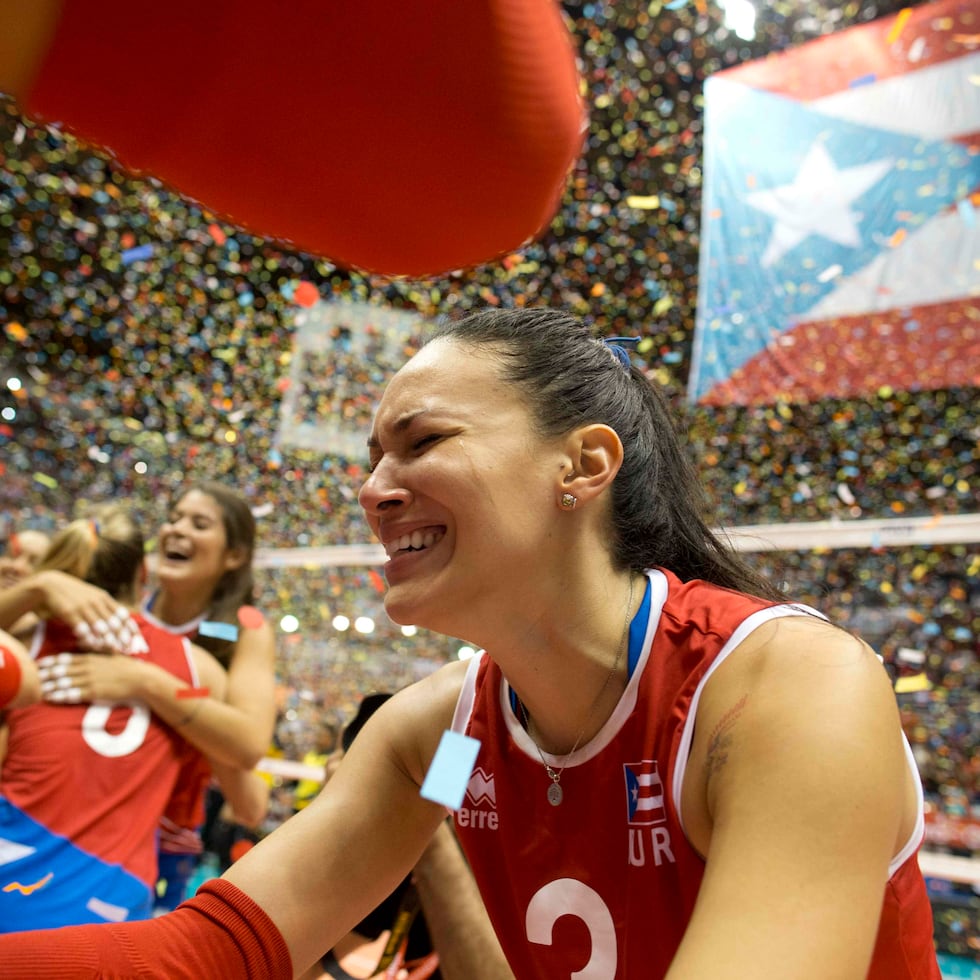 Vilmarie Mojica, que forma parte de la Clase 2026, llora durante la clasificación olímpica de Puerto Rico en 2016.