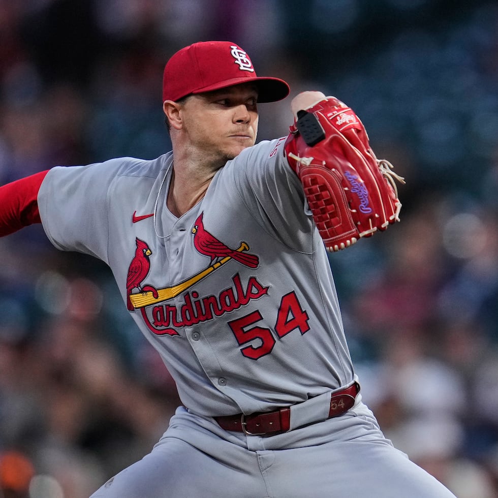 Foto del 24 de septiembre del 2025, Sonny Gray lanza en el encuentro de los Cardinals de San Luis ante los Giants de San Francisco. (AP Foto/Godofredo A. Vásquez, Archivo)