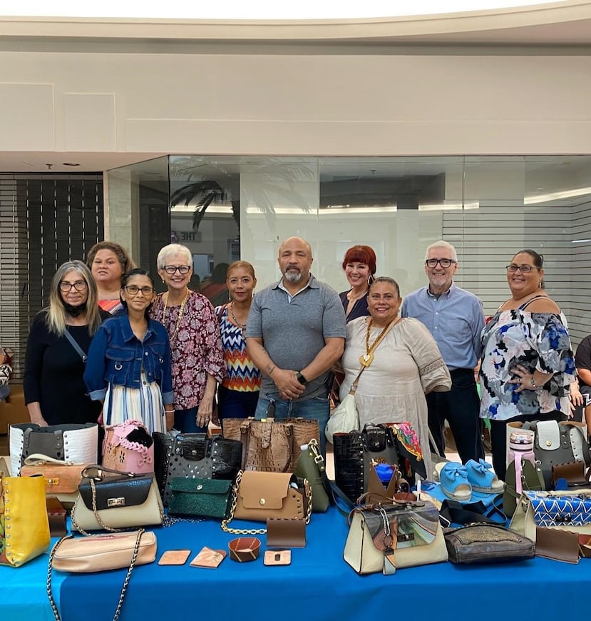 Una vez certificados, los artesanos pueden solicitar incentivos de hasta $1,000 para la adquisición o reparación de maquinaria, herramientas, equipo y materia prima; y de hasta $2,000 para mejoras al taller de trabajo.