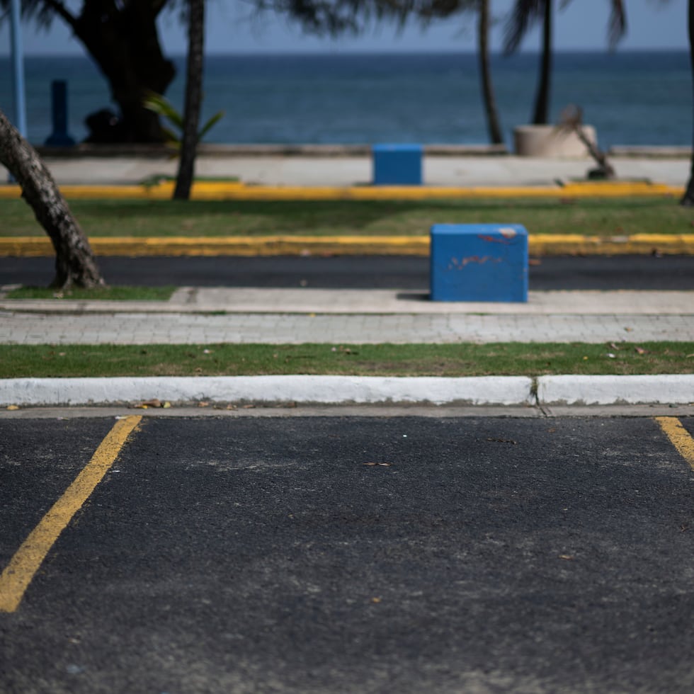 No estamos construyendo un estacionamiento nuevo sobre la playa ni eliminando áreas verdes o recreativas. Estamos hablando de mejorar un estacionamiento que existe desde hace décadas, afirma Miguel Romero.