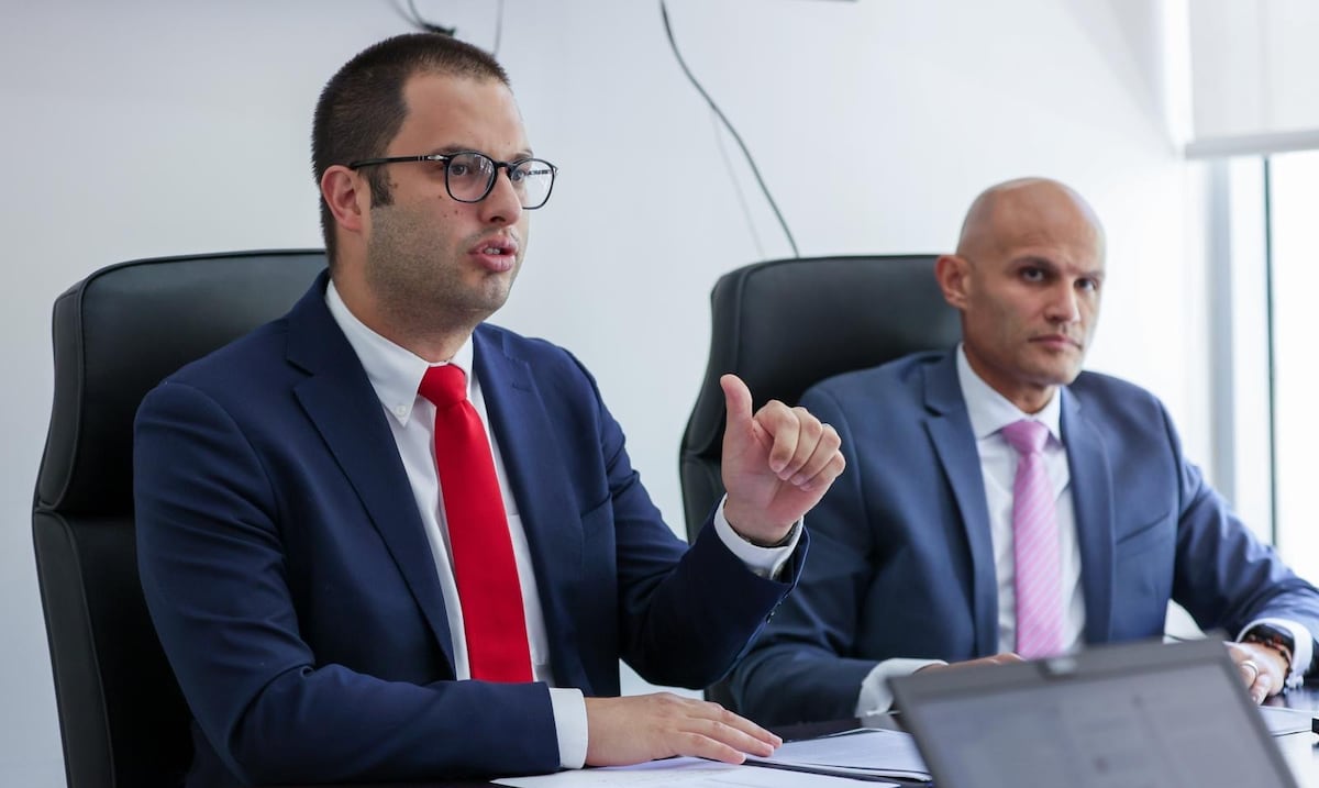 Exigen mayor análisis sobre medida que cambiaría el proceso para revisar el salario mínimo