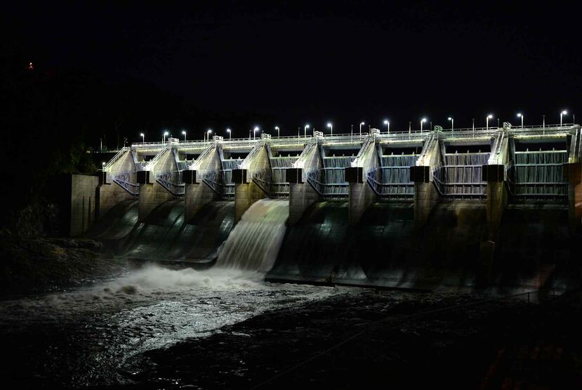 La Autoridad de Acueductos y Alcantarillados (AAA) comenzó esta noche el protocolo de apertura de las compuertas de la represa Carraízo.