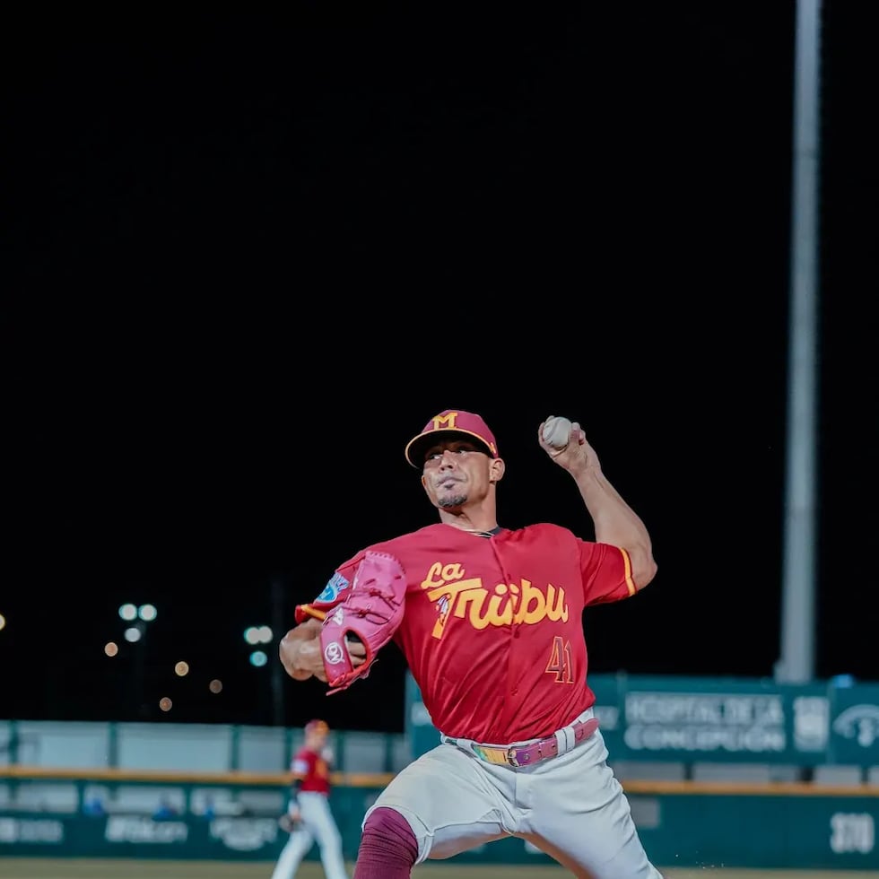 Luis Leroy Cruz se apuntó la victoria como relevista en el partido.