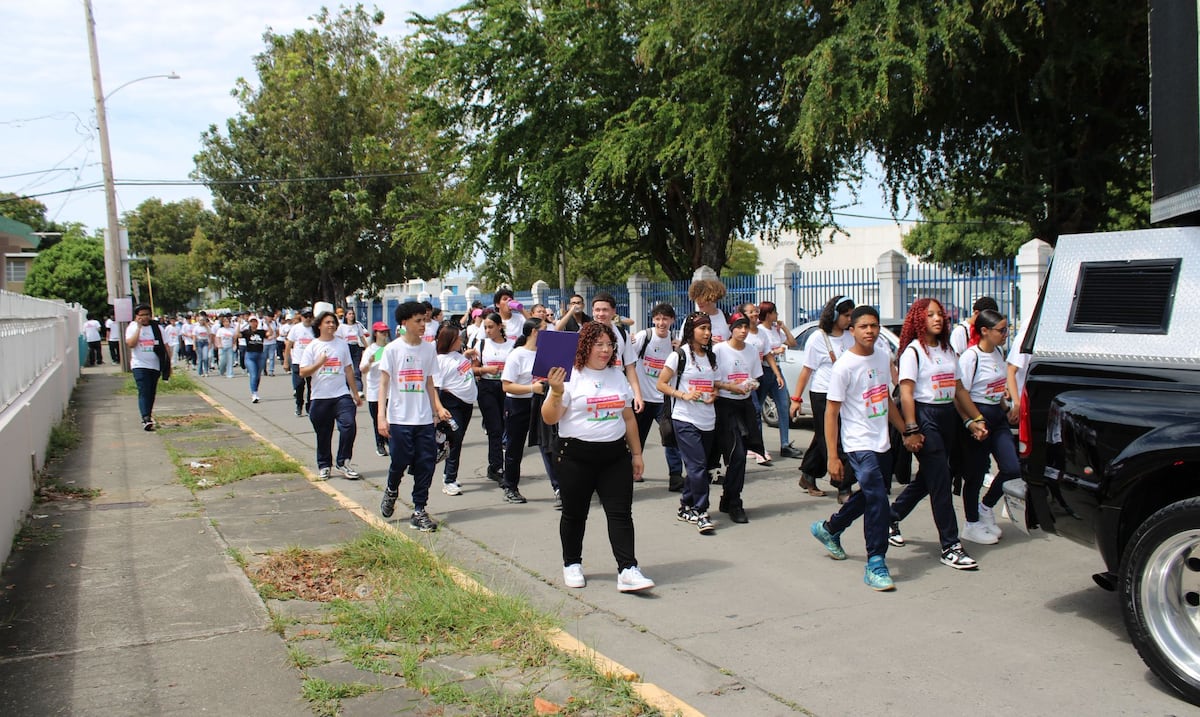Los Centros Sor Isolina Ferré cierran jornada en el Mes de la Prevención de la Violencia con la celebración de caminata en Ponce