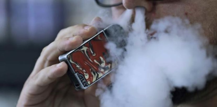 La mayoría de quienes enfermaron dijeron haber vapeado productos que contenían THC, la sustancia psicoactiva de la marihuana. (AP / Tony Dejak)