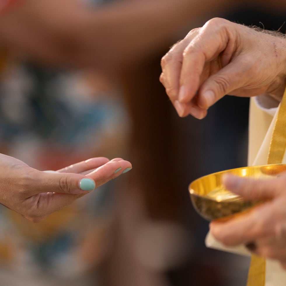 La investigación encontró que el grupo de 50 a 92 años tiene un mayor vínculo con las prácticas religiosas, espirituales y educativas que el grupo de 18 a 49 años.