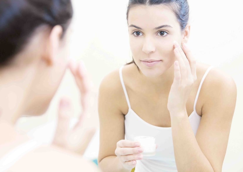 La cebolla, por ejemplo, tiene propiedades antinflamatorias que incrementan el colágeno de la piel. (Archivo)