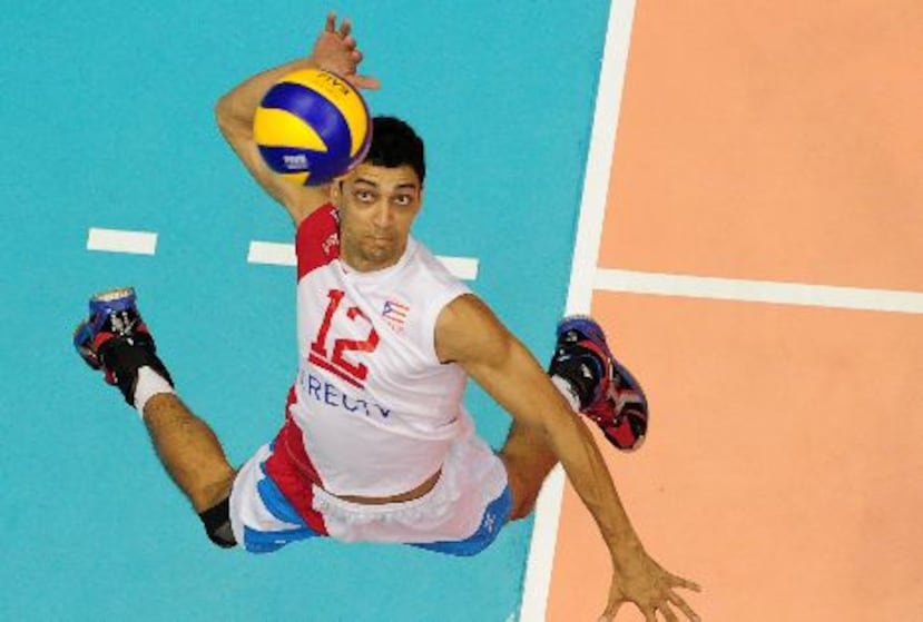 Héctor “Picky” Soto durante su participación con la Selección Nacional de Puerto Rico en la Liga Mundial de Voleibol de 2011.