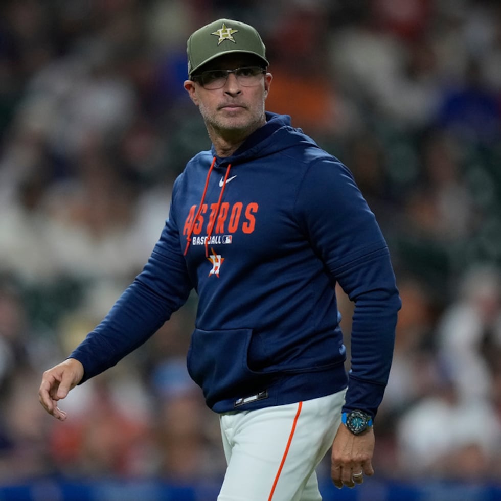Josué Espada dirigió a los Astros de Houston durante tres temporadas, de 2024 a 2026, pero la organización decidió no renovarle el contrato tras su vencimiento al finalizar la campaña.