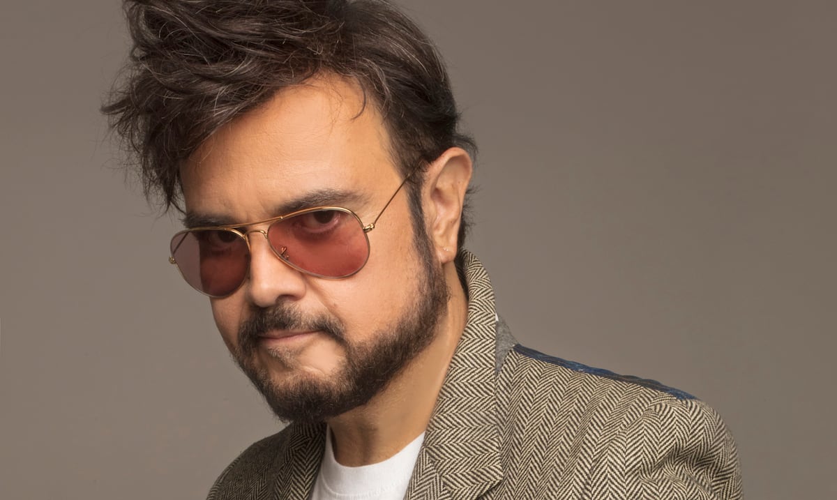 Aleks Syntek pide disculpas por críticas a Bad Bunny y propone colaborar con el reguetón