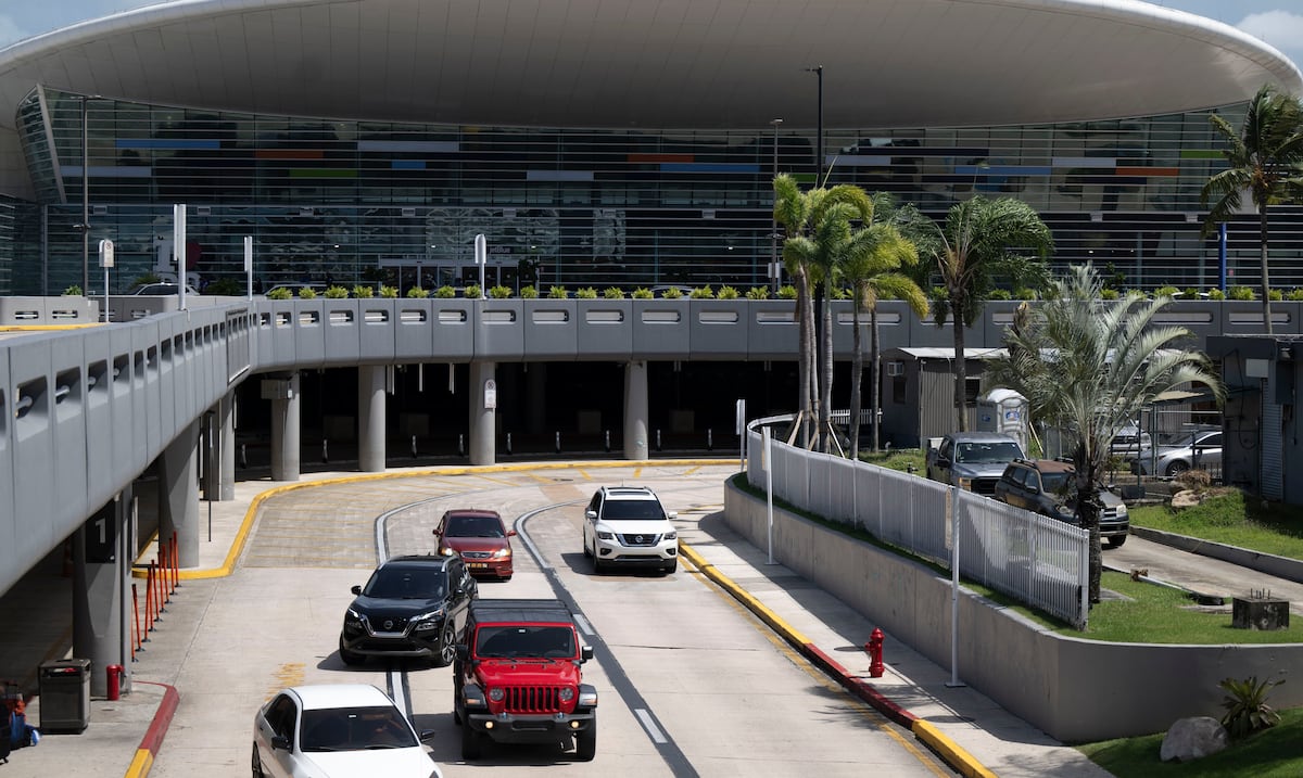 Aeropuerto LMM recibe vuelos desviados de Miami tras incidente con avión de Amazon Prime Air