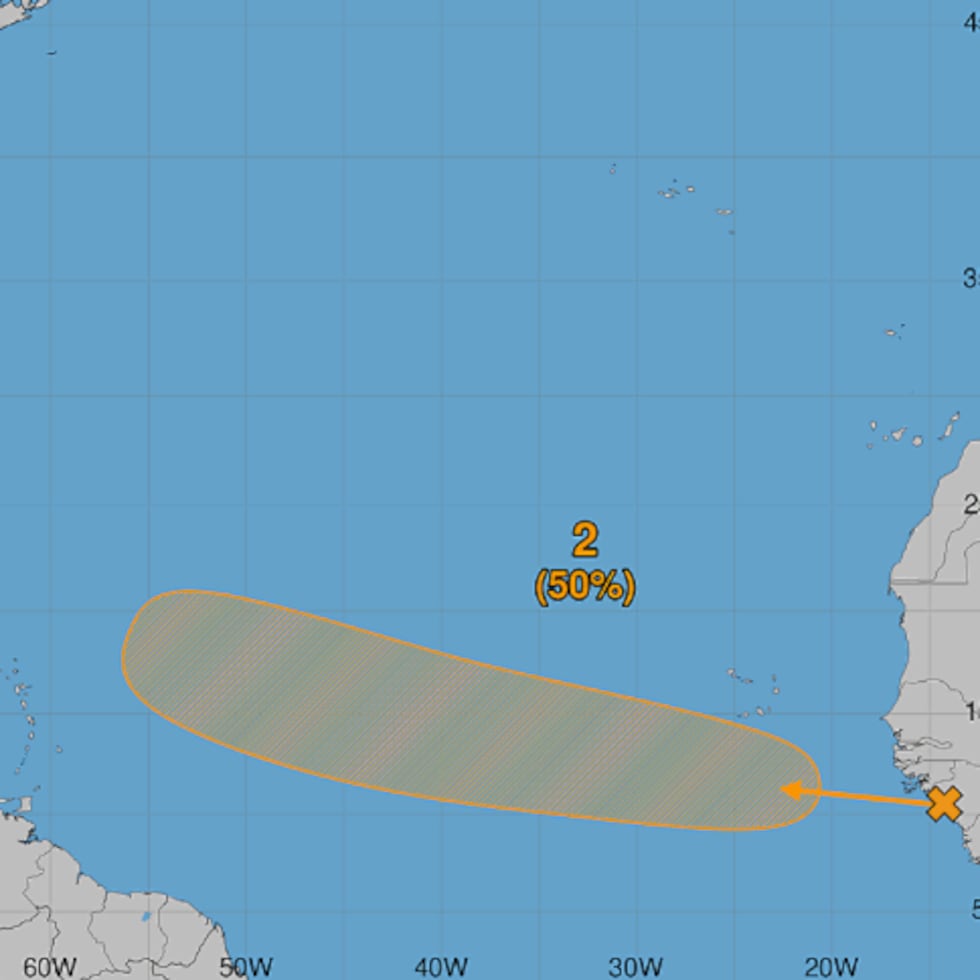 Zona de potencial desarrollo de un 60% identificada por el Centro Nacional de Huracanes para una onda tropical en el Océano Atlántico.