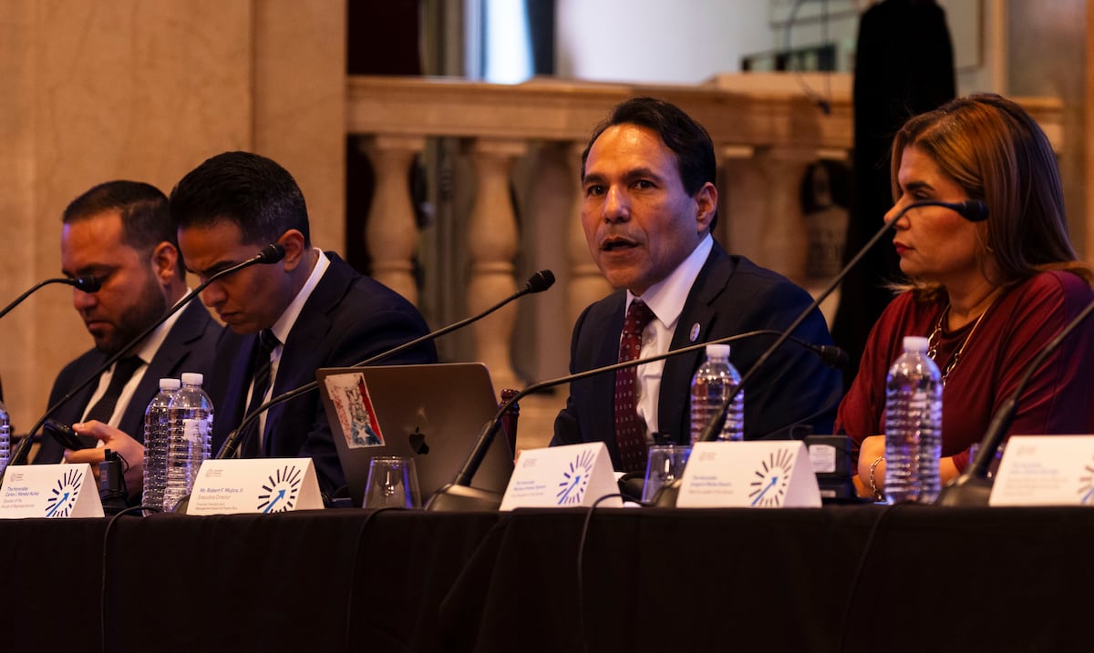 La Junta Fiscal favorece el proyecto de permisos de la gobernadora