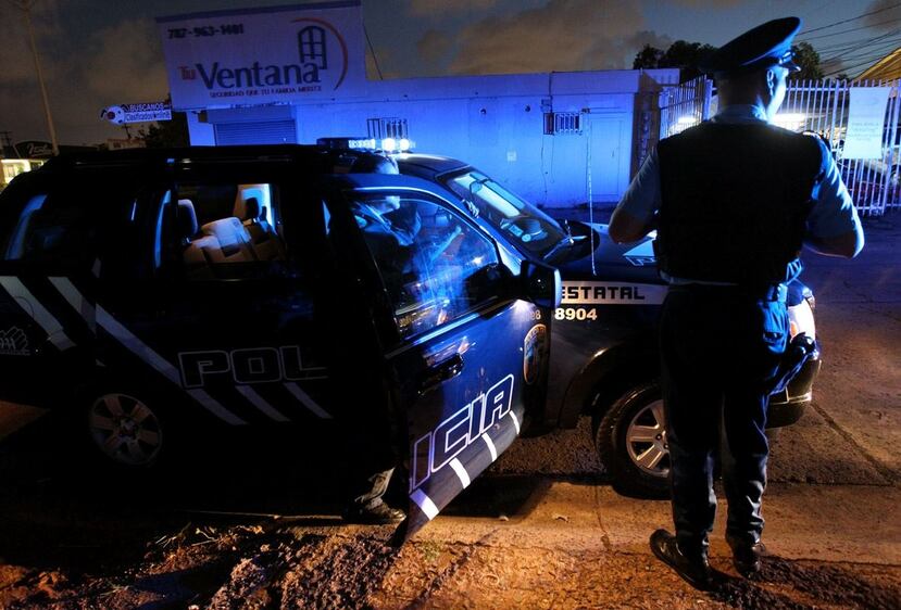 La Policía la realizó la prueba de aliento de alcohol al conductor del auto, pero arrojó negativo. (GFR Media)