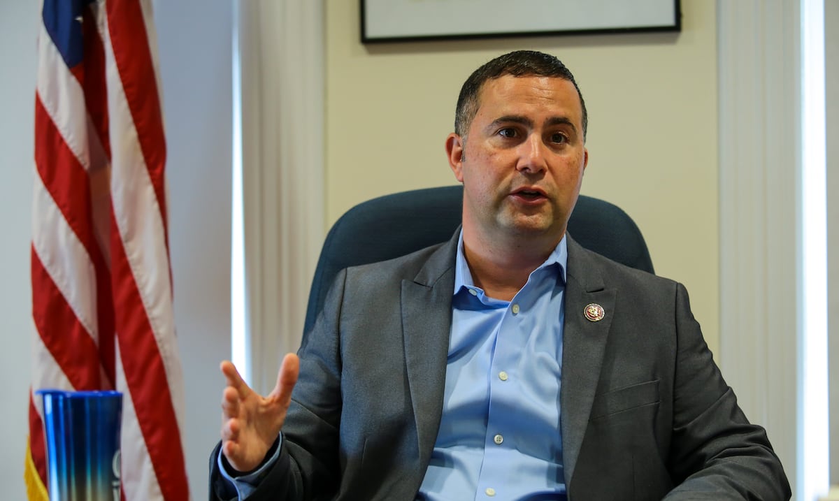Darren Soto y Pablo José Hernández prevén presentar legislación para evitar precipicio fiscal de Medicaid