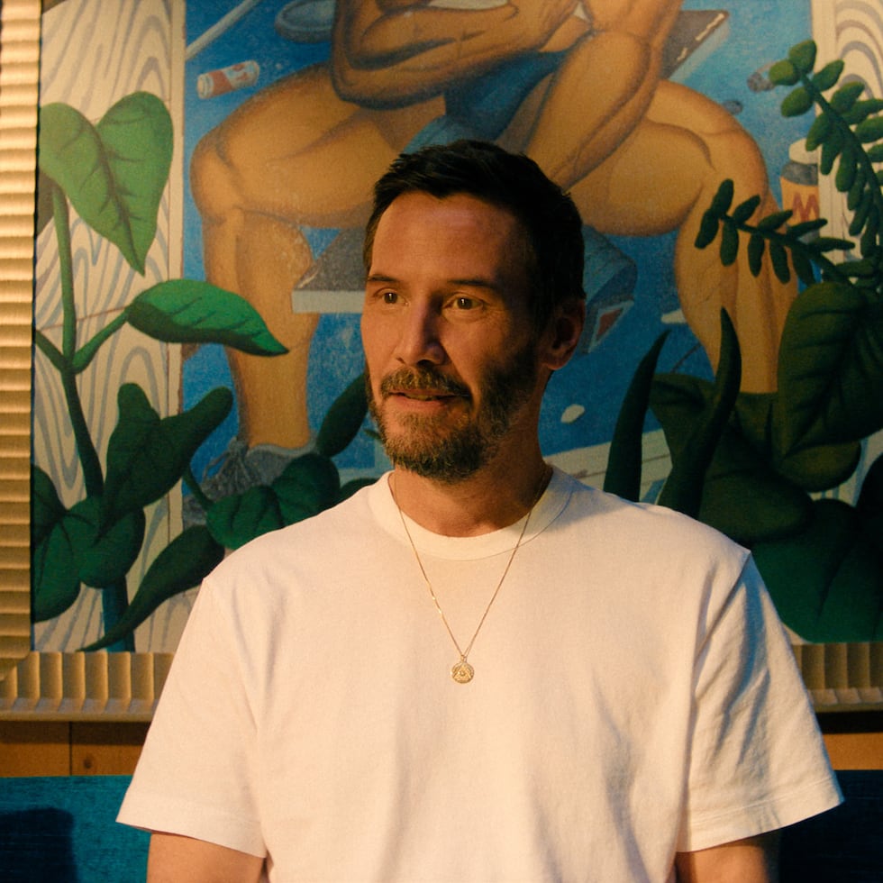 El actor Keanu Reeves es el protagonista de la película "Outcome", de Apple TV+.