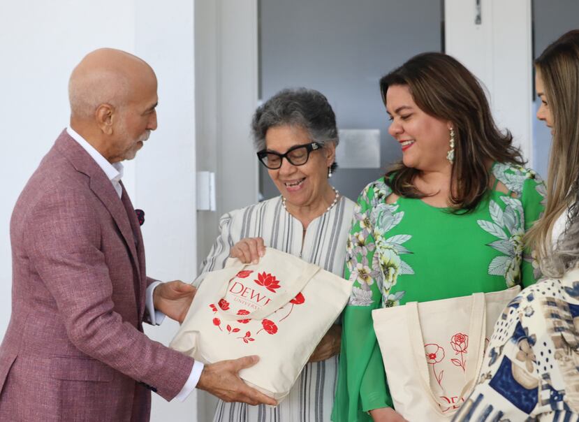 En una actividad íntima y emotiva, celebrada en honor a las “Madres Ejemplares 2025”