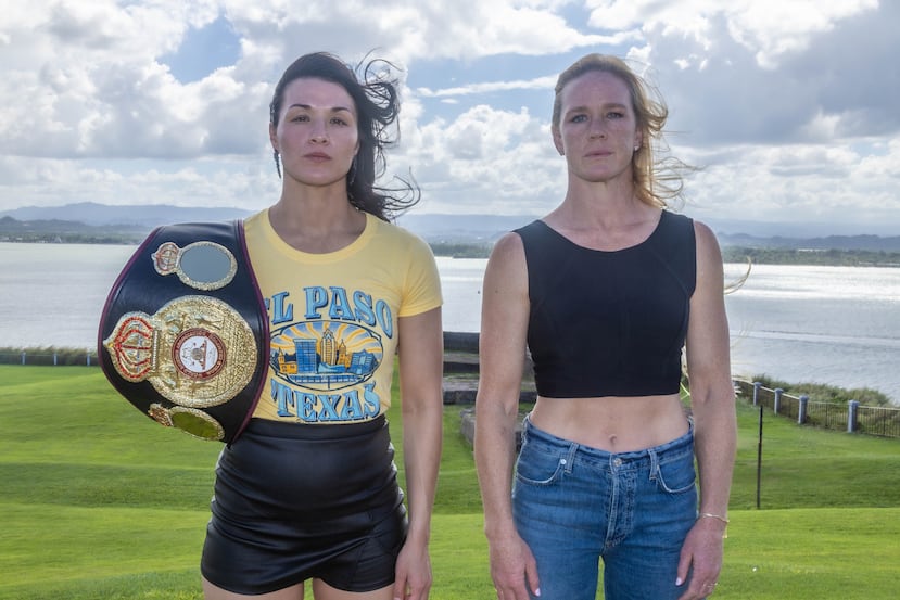 Stephanie Han es la actual campeona de las 135 libras de la AMB, y Holly Holm reinó en tres divisiones desde las 140 libras en el boxeo, así como en dos categorías en artes marciales mixtas en la UFC.