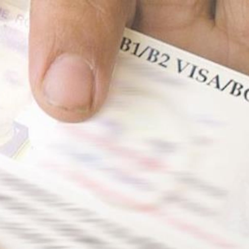 Trump emitió un decreto que contempló cambios en el programa de visas H-1B con el objetivo de promover la contratación de estadounidenses en lugar de extranjeros.