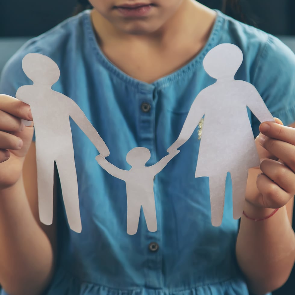 Cada vez que se suscita un caso de maltrato familiar o institucional cruel contra un niño, el mismo activa (en todos) sentimientos de indignación.