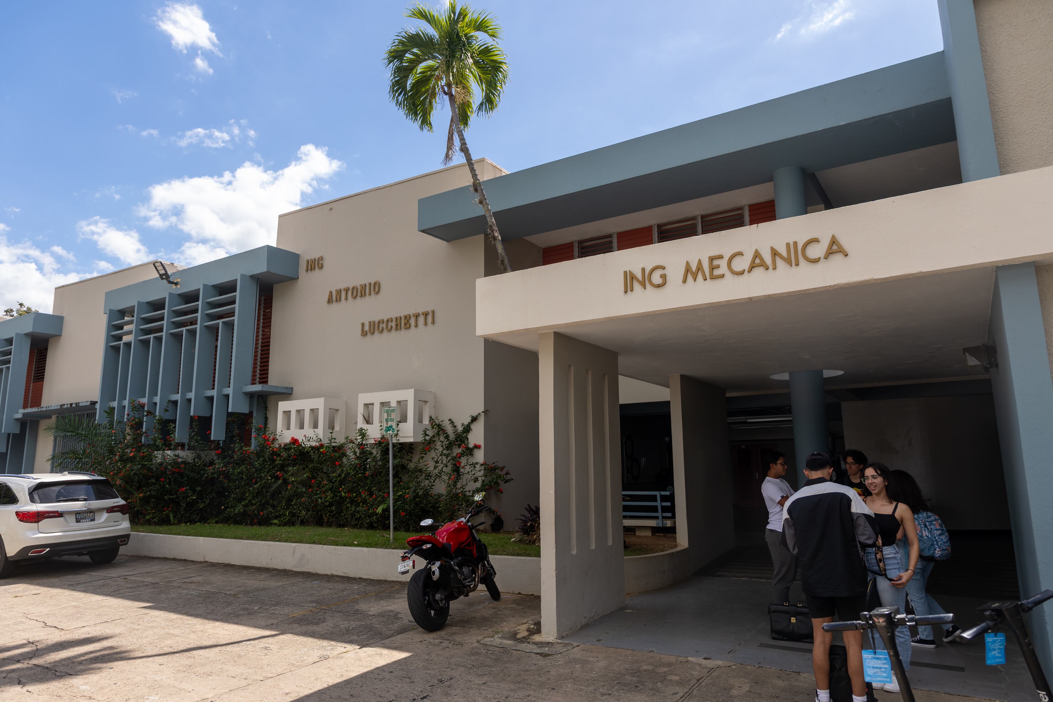 Imagen de la cobertura de: UPR: descentralización y consolidación