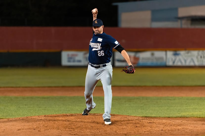Fernando Cabrera y los Arenosos de Camuy ya tienen el boleto a la postemporada en el Norte.