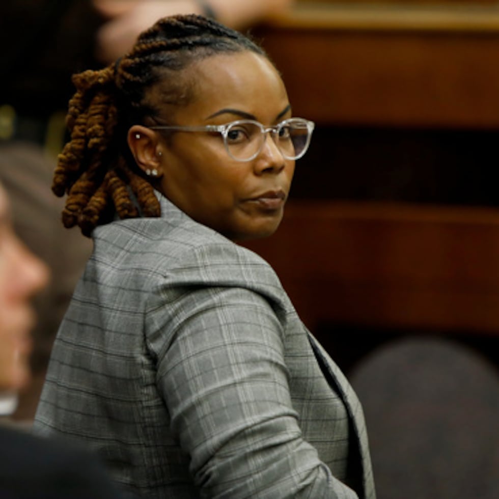 Los argumentos finales se llevaron a cabo el miércoles tras un juicio de una semana en la demanda presentada por la exmaestra Abby Zwerner contra Ebony Parker, una exsubdirectora de la escuela Richneck Elementary en Newport News.