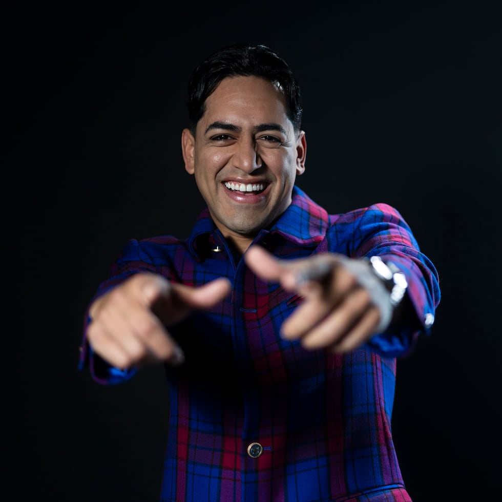 Recientemente, el artista se mudó oficialmente a la isla.