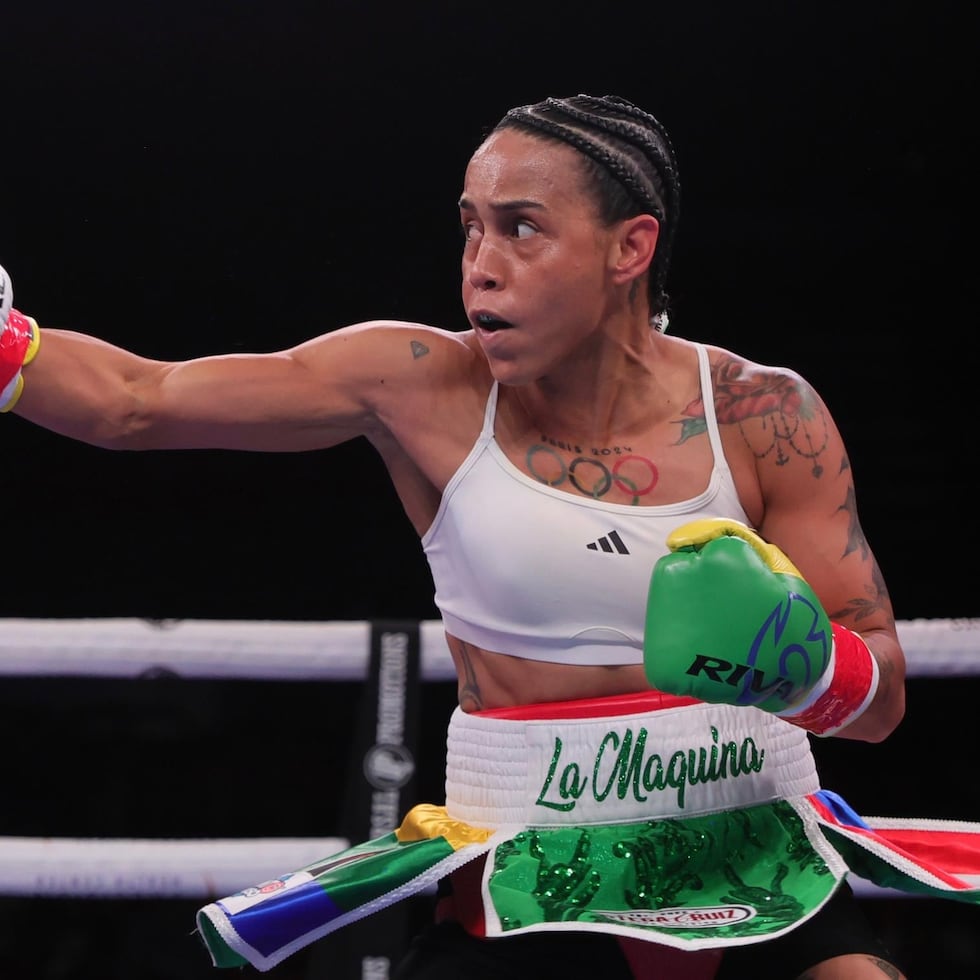 Ashleyann Lozada (derecha), aquí ante Melissa Odessa Parker, busca una oportunidad por un título mundial en las 122 libras.