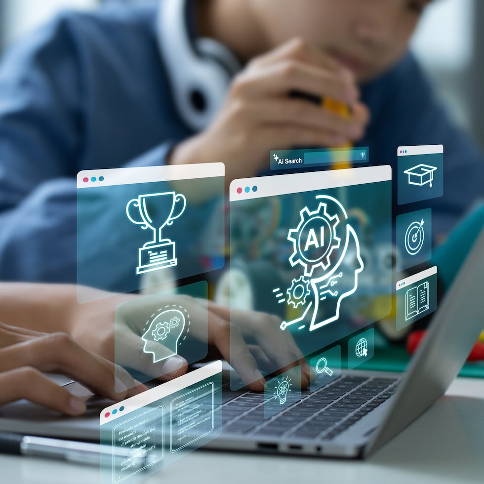 No estamos ante estudiantes que utilizan la tecnología como apoyo, sino ante trabajos entregados sin reflexión, sin edición y sin el menor interés por comprender lo que están presentando como propio, señala Rosward Torres.