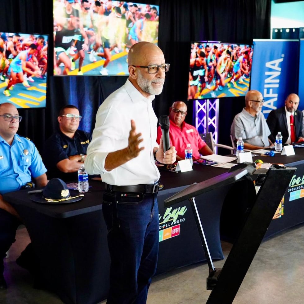 El alcalde Bernardo “Betito” Márquez García ofrece detalles del evento Medio Maratón Che Márquez 21K y 5K.