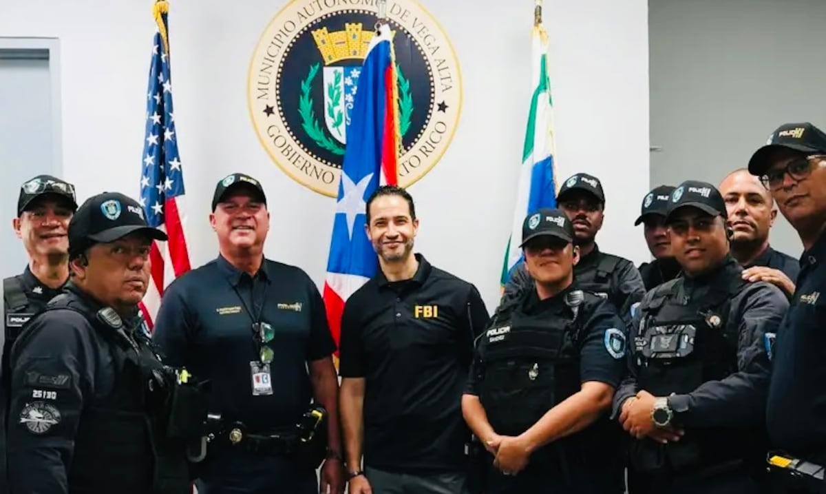 FBI y Policía Municipal de Vega Alta refuerzan lazos de colaboración en seguridad pública