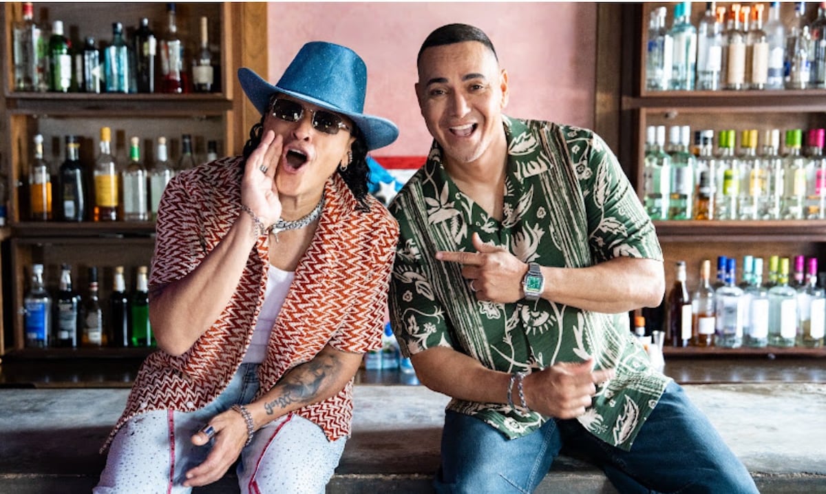 Víctor Manuelle y Elvis Crespo lanzan colaboración navideña "La gozadera en Navidad"