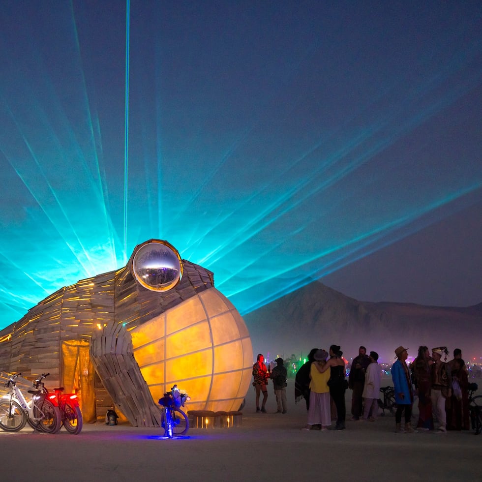 Reconocida entre las 100 mejores obras internacionales de arte público y diseño integrado, “COQUÍ by NiNo” destaca por su impresionante escala y extraordinario impacto visual. (Foto: Jamen Percy)