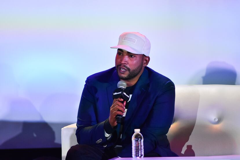 Muchos de los seguidores de Don Omar llegaron a las 7:00 p.m. del miércoles y esperaron más de 12 horas para obtener dichos pases. (EFE)