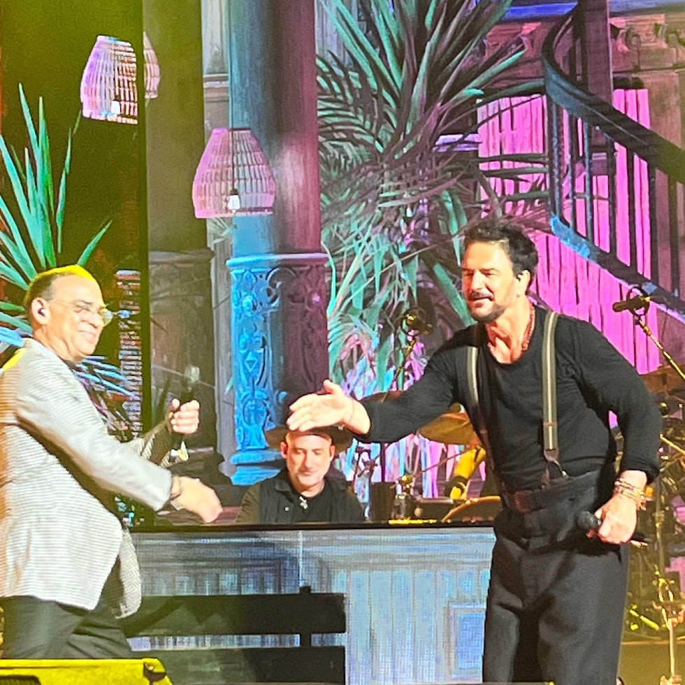 Gilberto Santa Rosa fue el artista invitado en la tercera función del concierto Ricardo Arjona.