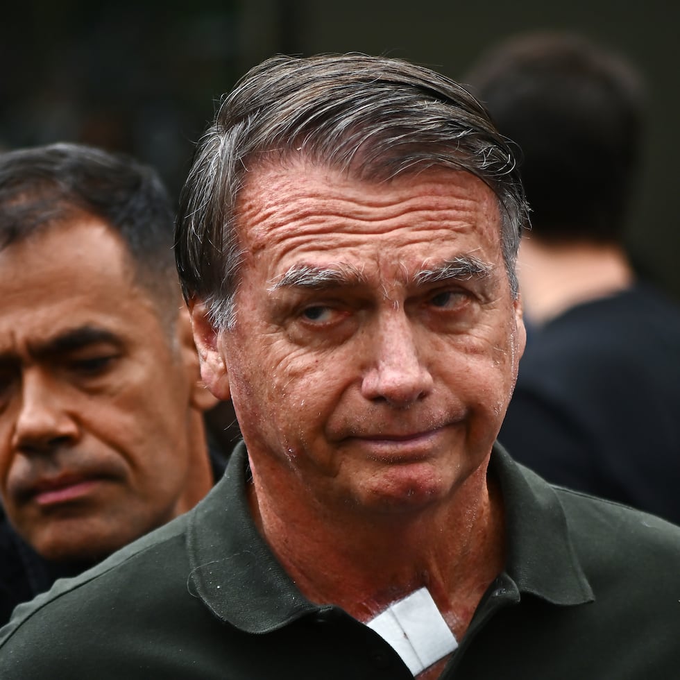 Bolsonaro, de 70 años, se encuentra recluido en la sede de la Policía Federal, en Brasilia, desde finales de noviembre, cuando fue detenido tras intentar quemar la tobillera electrónica que le había sido impuesta previamente por la Corte Suprema.