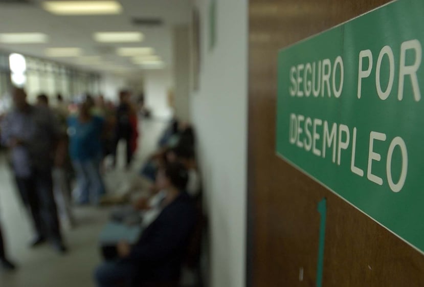 La baja en empleo gubernamental se atribuye totalmente al gobierno estatal, que redujo su plantilla en unas 5,400 personas. Los municipios y el gobierno federal aumentaron las suyas. (Archivo / GFR Media)