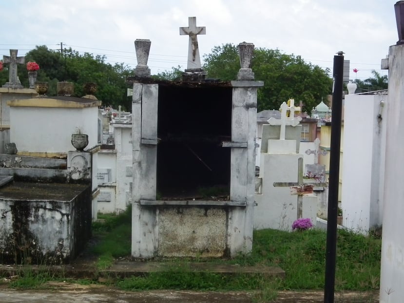 Imagen de archivo del cementerio de Vega Baja.